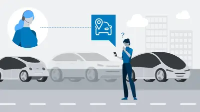 Ilustración del Servicio de Vehículos Robados: Usted ve a una mujer en un estacionamiento sosteniendo un teléfono inteligente en su mano. En el fondo se puede ver que su vehículo ya no está en el estacionamiento. Esto está representado por una representación ligeramente transparente del automóvil. En una burbuja de voz, se puede ver a un empleado de un centro de servicio. 